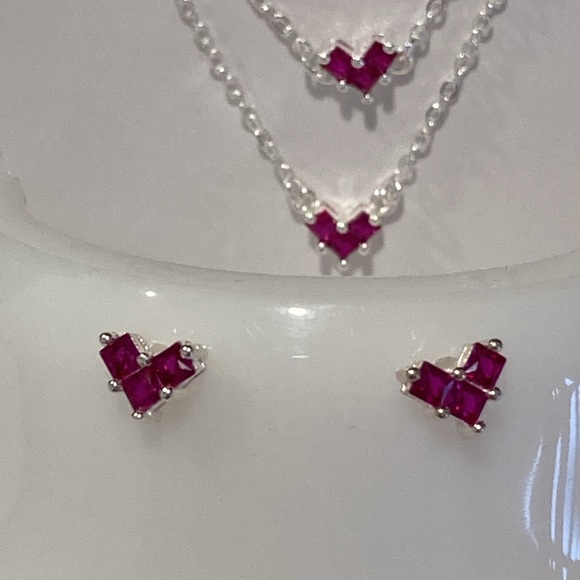 NWOT - Tibetin Silver Mini Heart Pink Crystal Necklace, Earrings & Bracelet Set - Picture 9 of 16